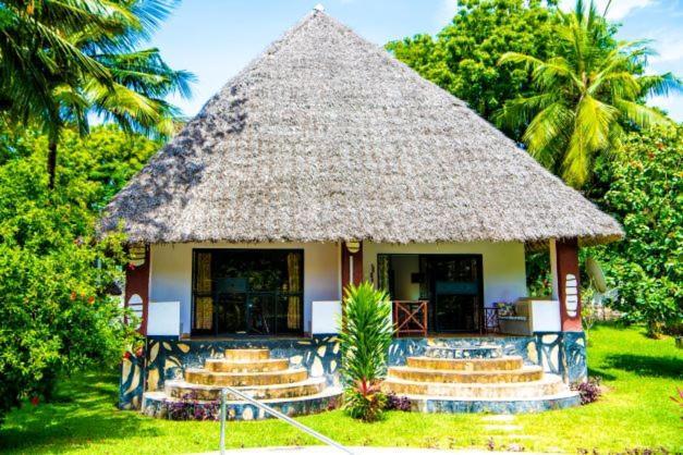 Oasis Diani Beach Villas Esterno foto